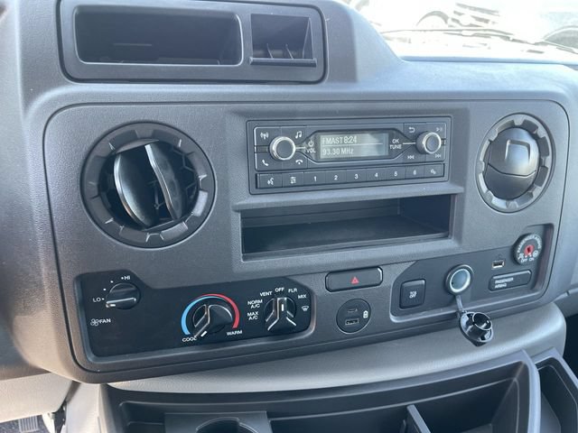 Used 2026 Ford E-450 and Econoline 450 Super Duty RWD image 7