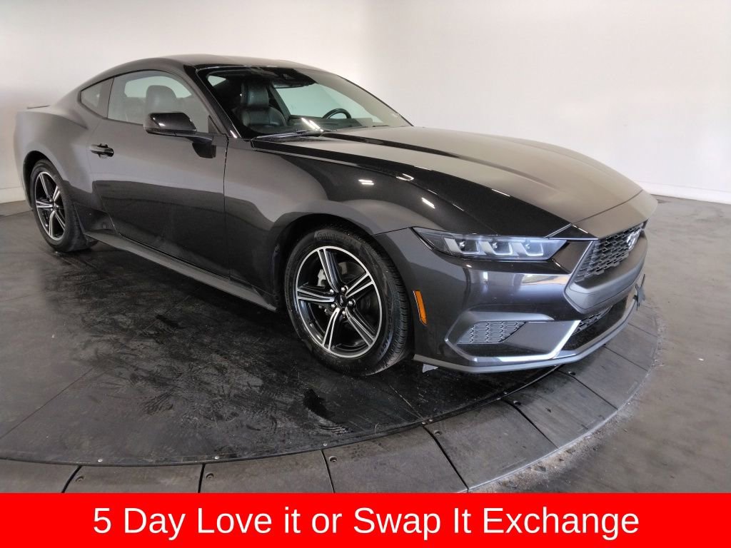 Used 2024 Ford Mustang Premium image 3