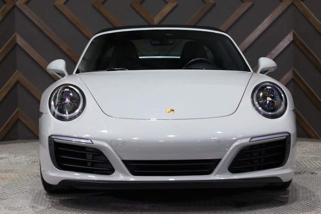 Used 2018 Porsche 911 Targa 4S image 4