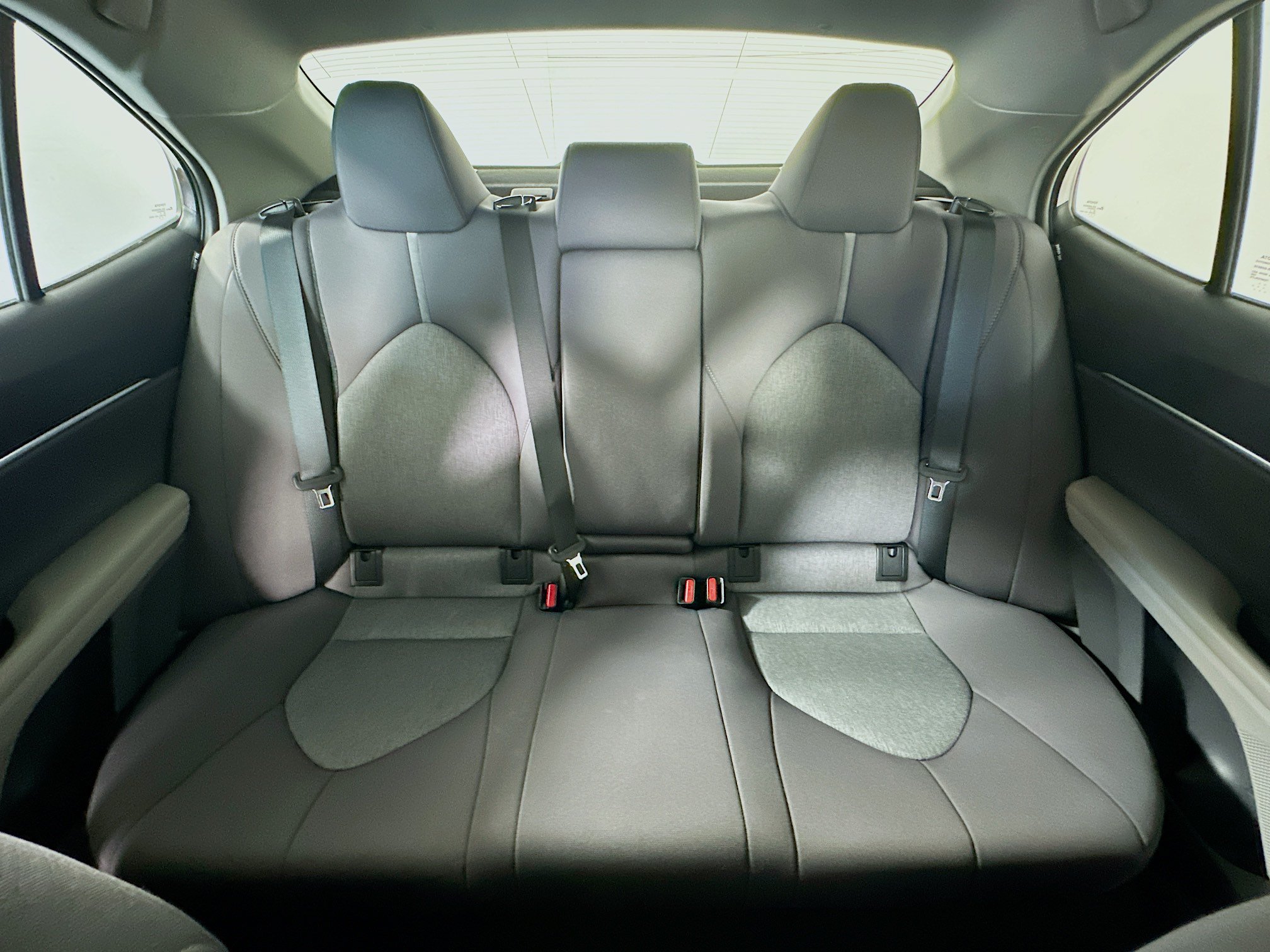 Used 2023 Toyota Camry LE FWD image 29
