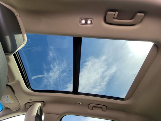 Used 2024 Lincoln Nautilus Premier w/ Equipment Group 102A image 10