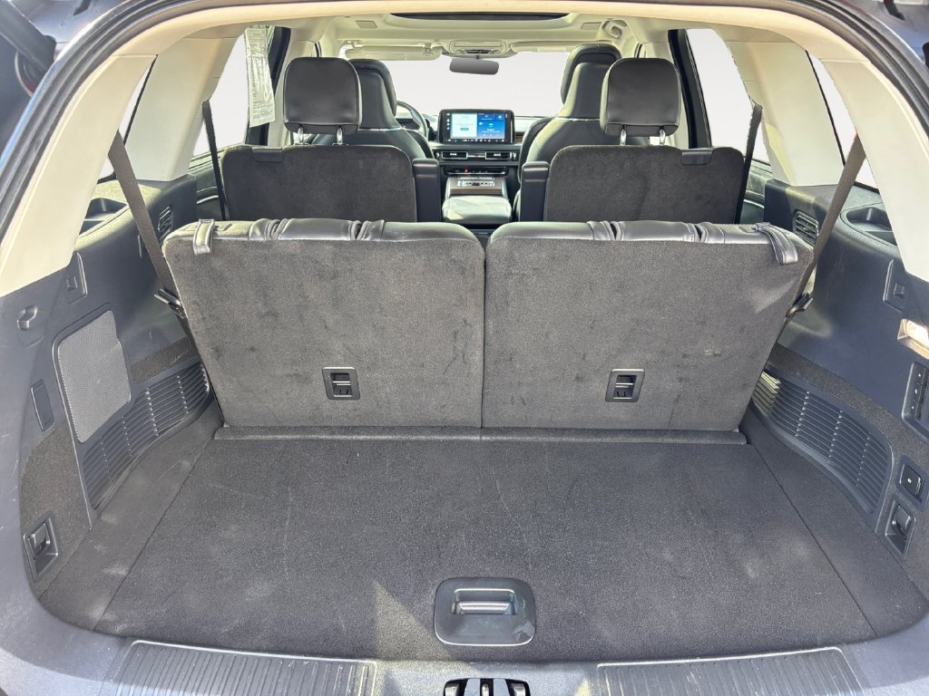 Used 2025 Lincoln Aviator Reserve w/ Equipment Group 201A AWD/4WD image 5