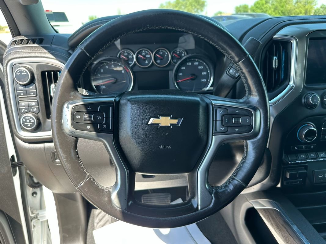 Used 2021 Chevrolet Silverado 1500 LTZ image 39
