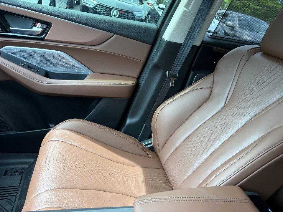 Used 2026 Acura MDX w/ Technology Package image 19