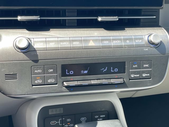 Used 2024 Hyundai Kona SEL AWD/4WD image 26