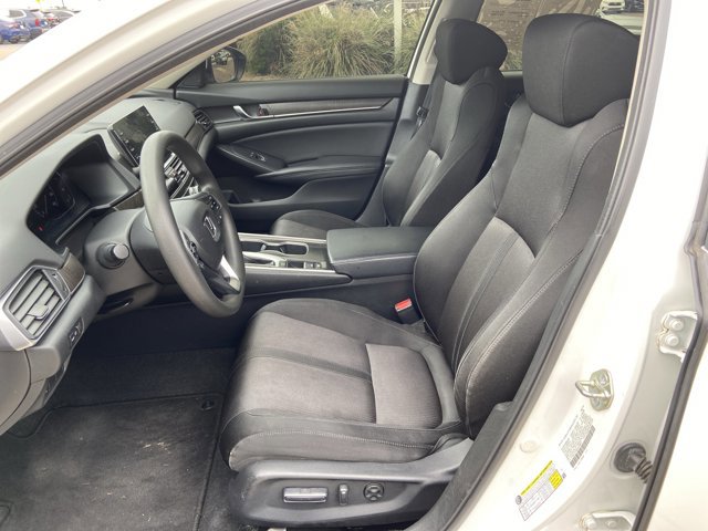 Used 2018 Honda Accord EX image 19