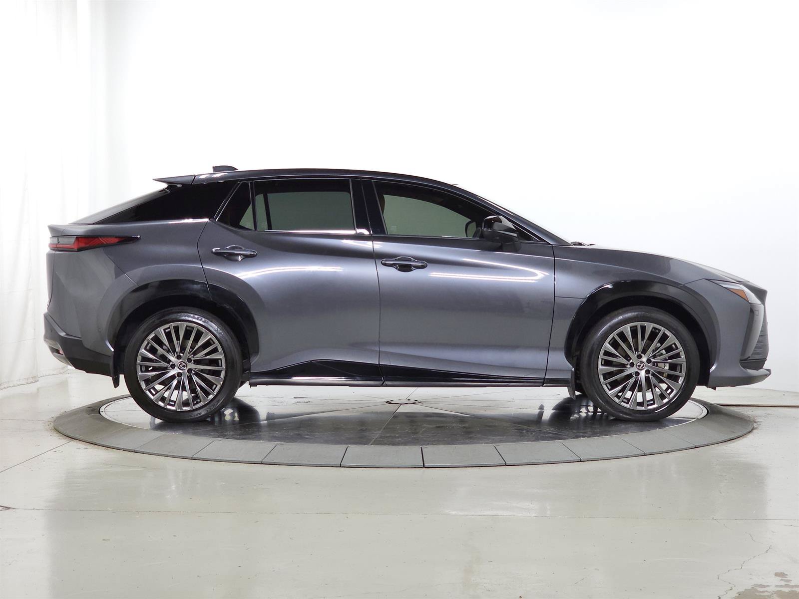 Certified 2023 Lexus RZ 450e Premium w/ Accessory Package (2T) AWD/4WD image 10