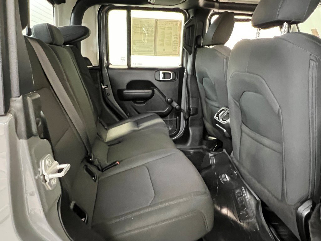 Certified 2023 Jeep Gladiator Sport image 15