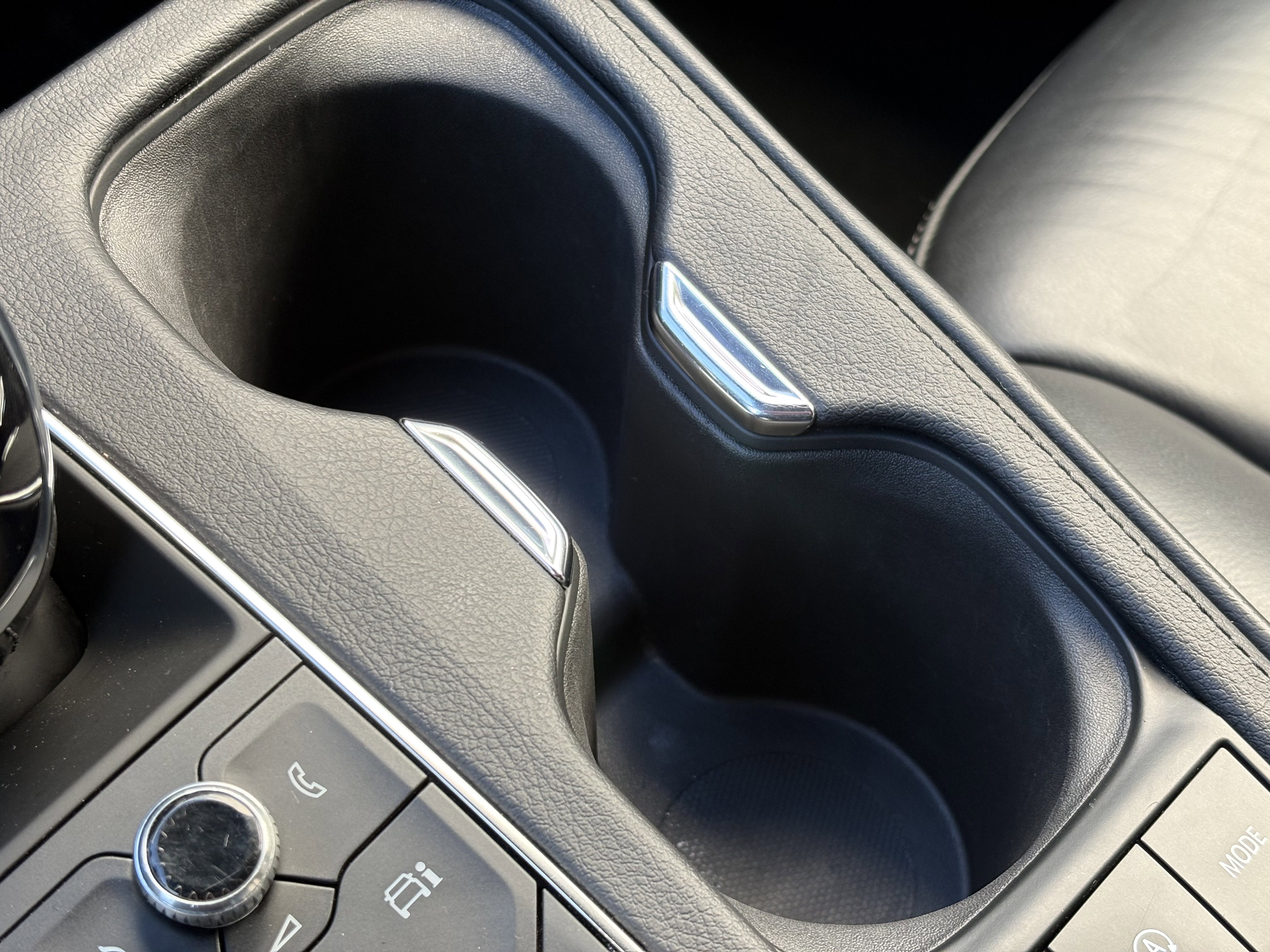 Used 2024 Cadillac XT4 Premium Luxury image 26