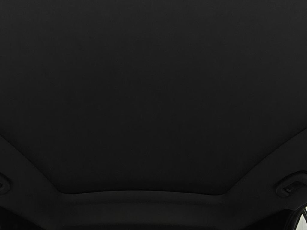 Certified 2023 Chevrolet Equinox Premier FWD image 17