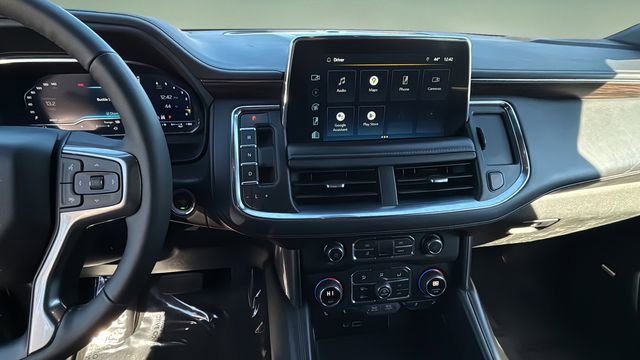 Used 2022 Chevrolet Suburban Z71 w/ Z71 Off-Road Package image 10