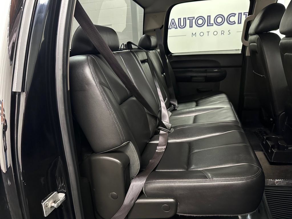 Used 2013 Chevrolet Silverado 2500 LT w/ Convenience Package AWD/4WD image 20
