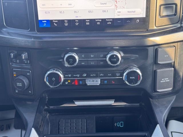 Used 2024 Ford F350 Lariat image 17