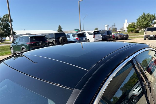 Used 2025 Mercedes-Benz C 300 C 300 image 12