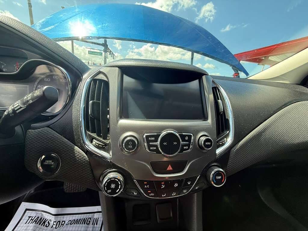 Used 2017 Chevrolet Cruze LT w/ Sun And Sound Package FWD image 20
