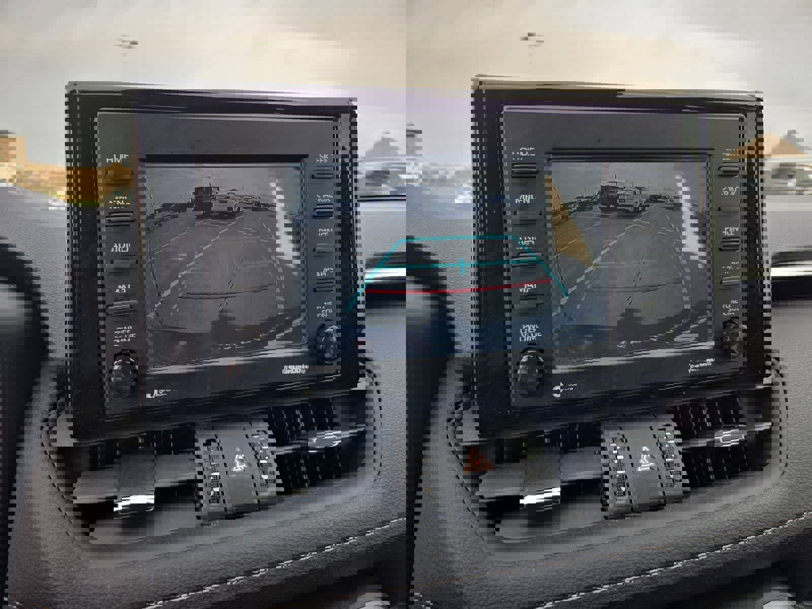 Used 2021 Toyota RAV4 XLE Premium image 29