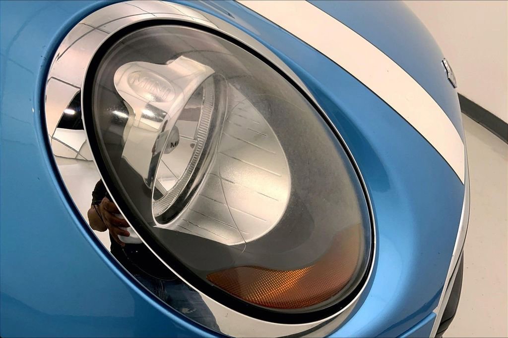 Used 2016 MINI Cooper 2-Door Hardtop image 26