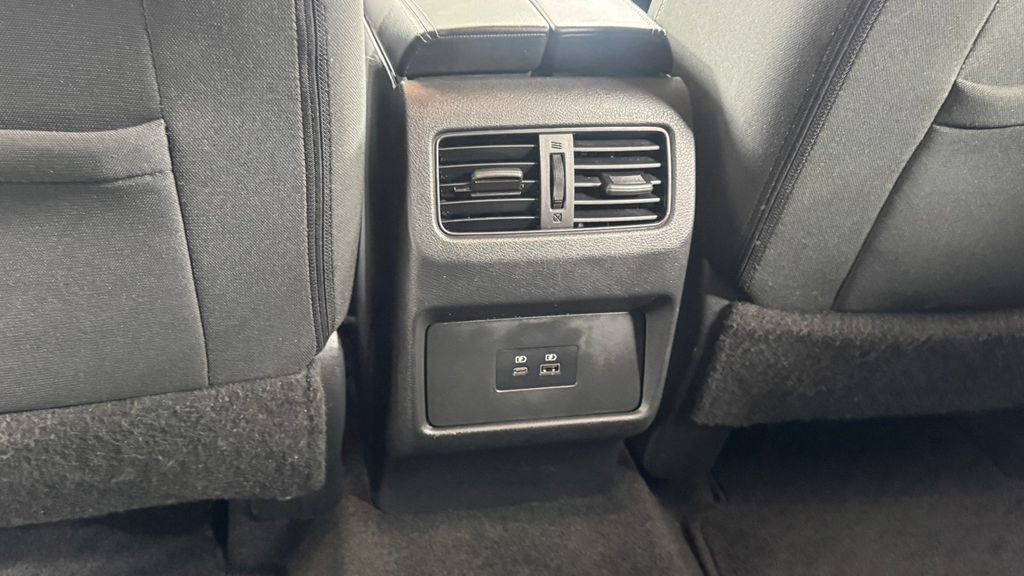 Used 2022 Nissan Rogue SV AWD/4WD image 35