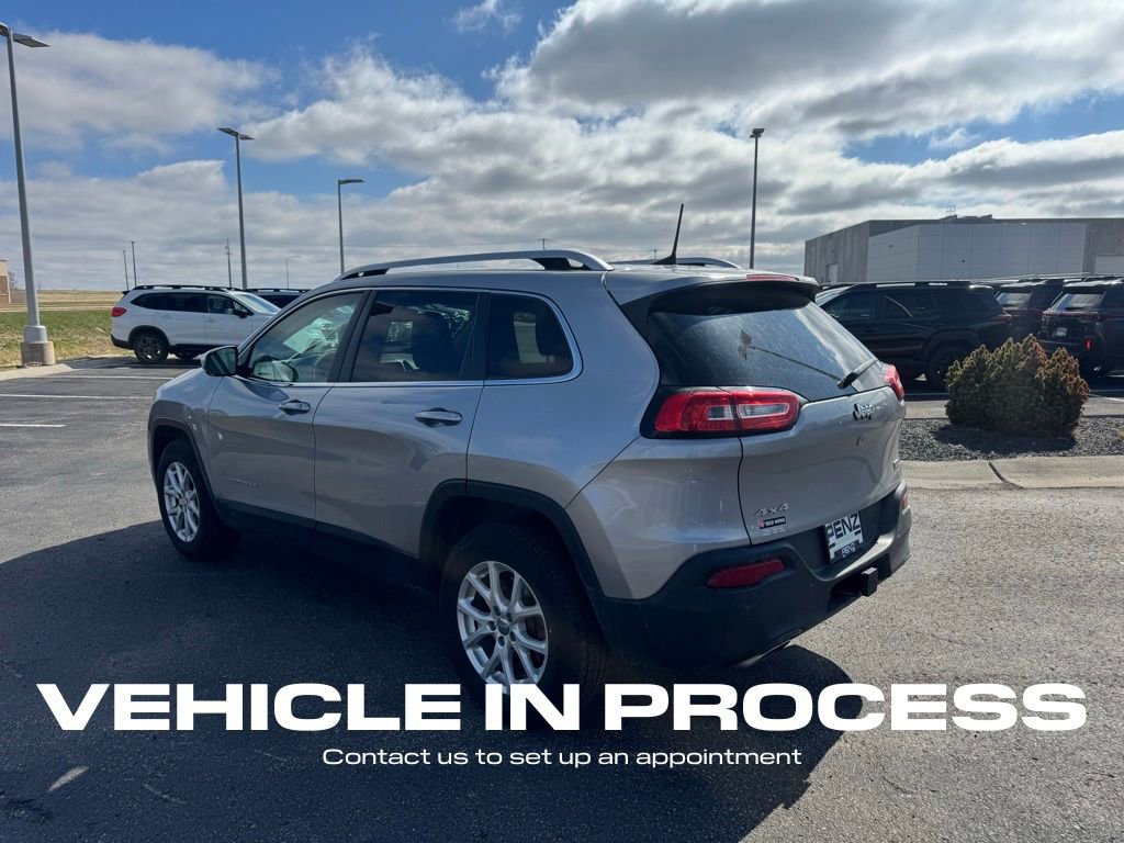 Used 2017 Jeep Cherokee Latitude w/ Safety/Convenience Group image 5