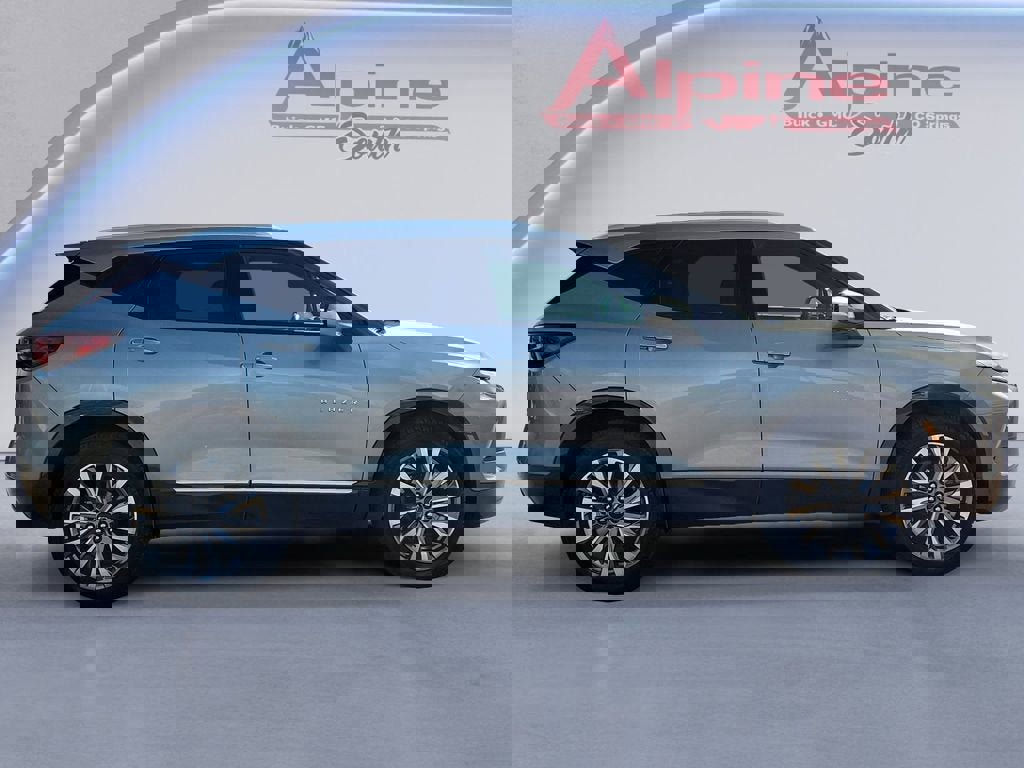 Used 2024 Chevrolet Blazer Premier w/ Driver Confidence II Package image 6