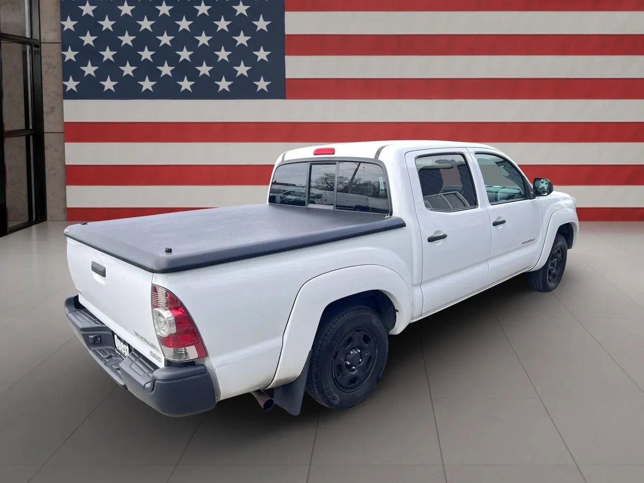 Used 2013 Toyota Tacoma 2WD Double Cab w/ SR5 Pkg image 3