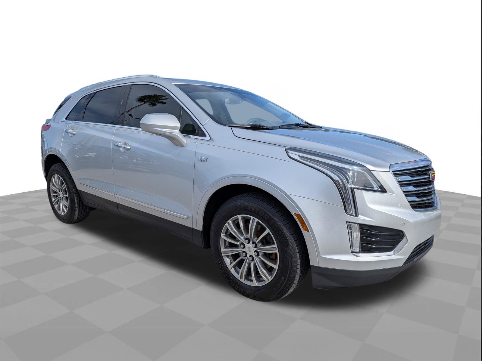 Certified 2018 Cadillac XT5 Luxury w/ Driver Awareness Package FWD image 2