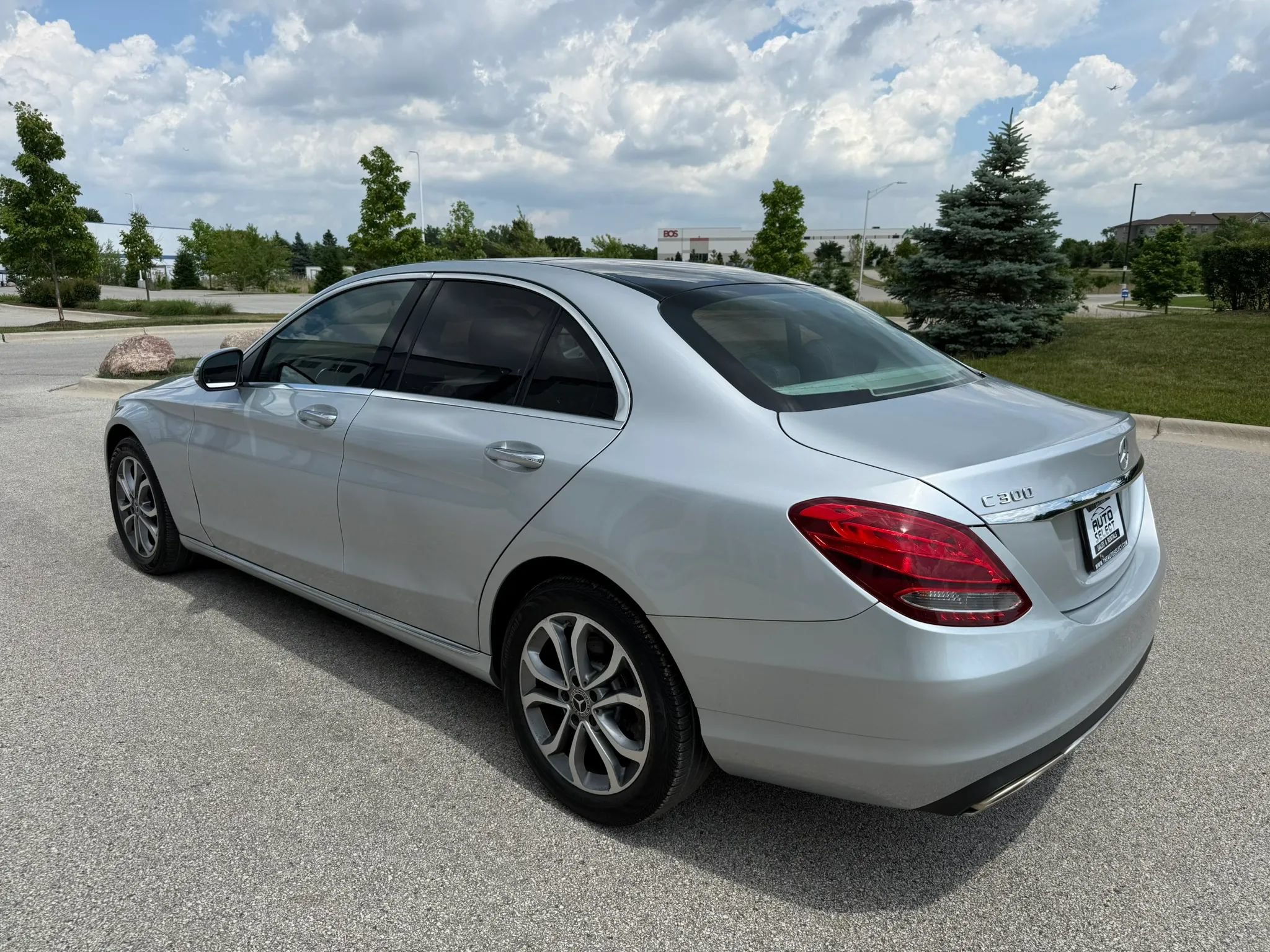 Used 2018 Mercedes-Benz C 300 4MATIC Sedan image 3