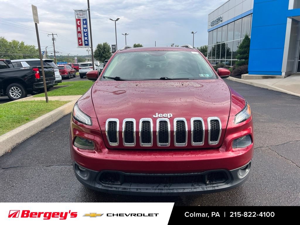Used 2016 Jeep Cherokee Latitude w/ Comfort/Convenience Group AWD/4WD video 2