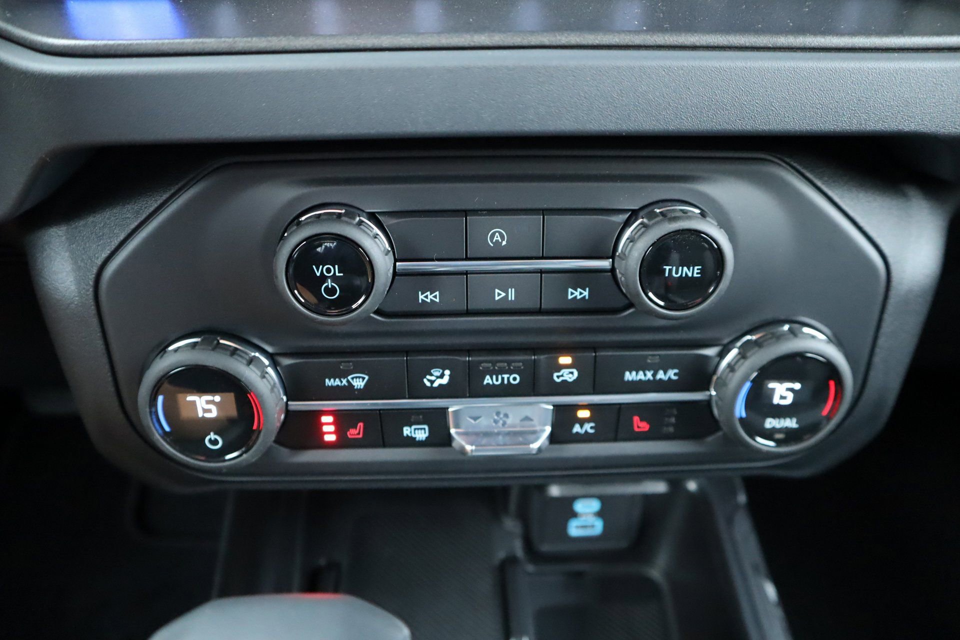 New 2025 Ford Bronco Big Bend image 7