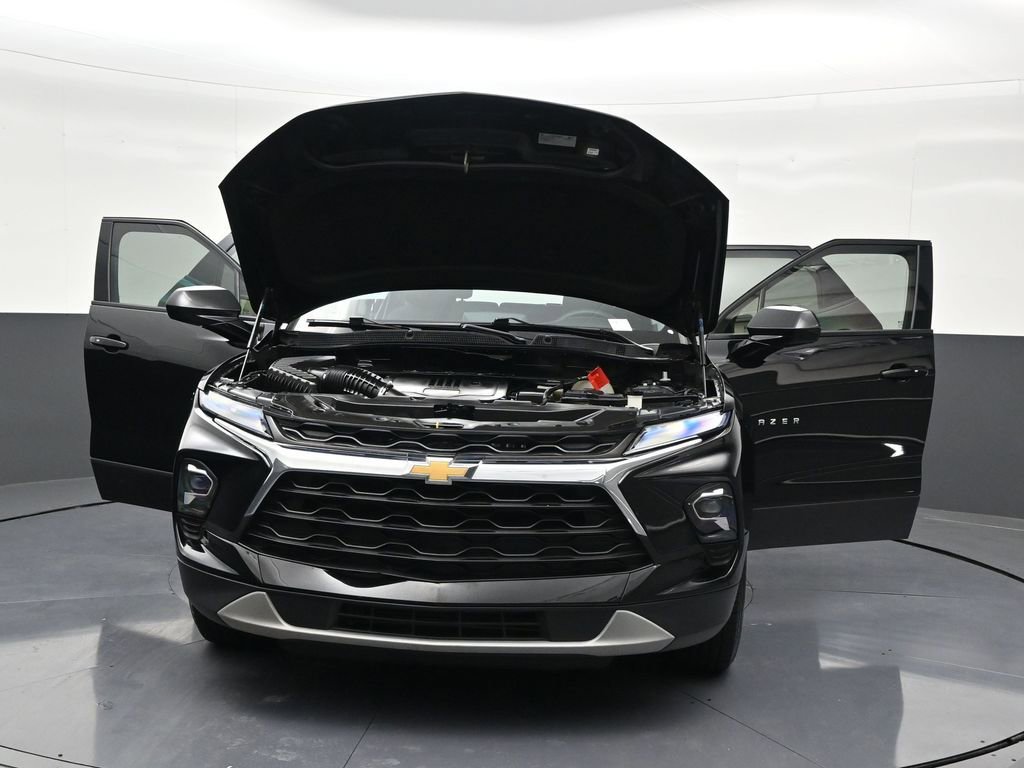 Used 2023 Chevrolet Blazer LT image 41