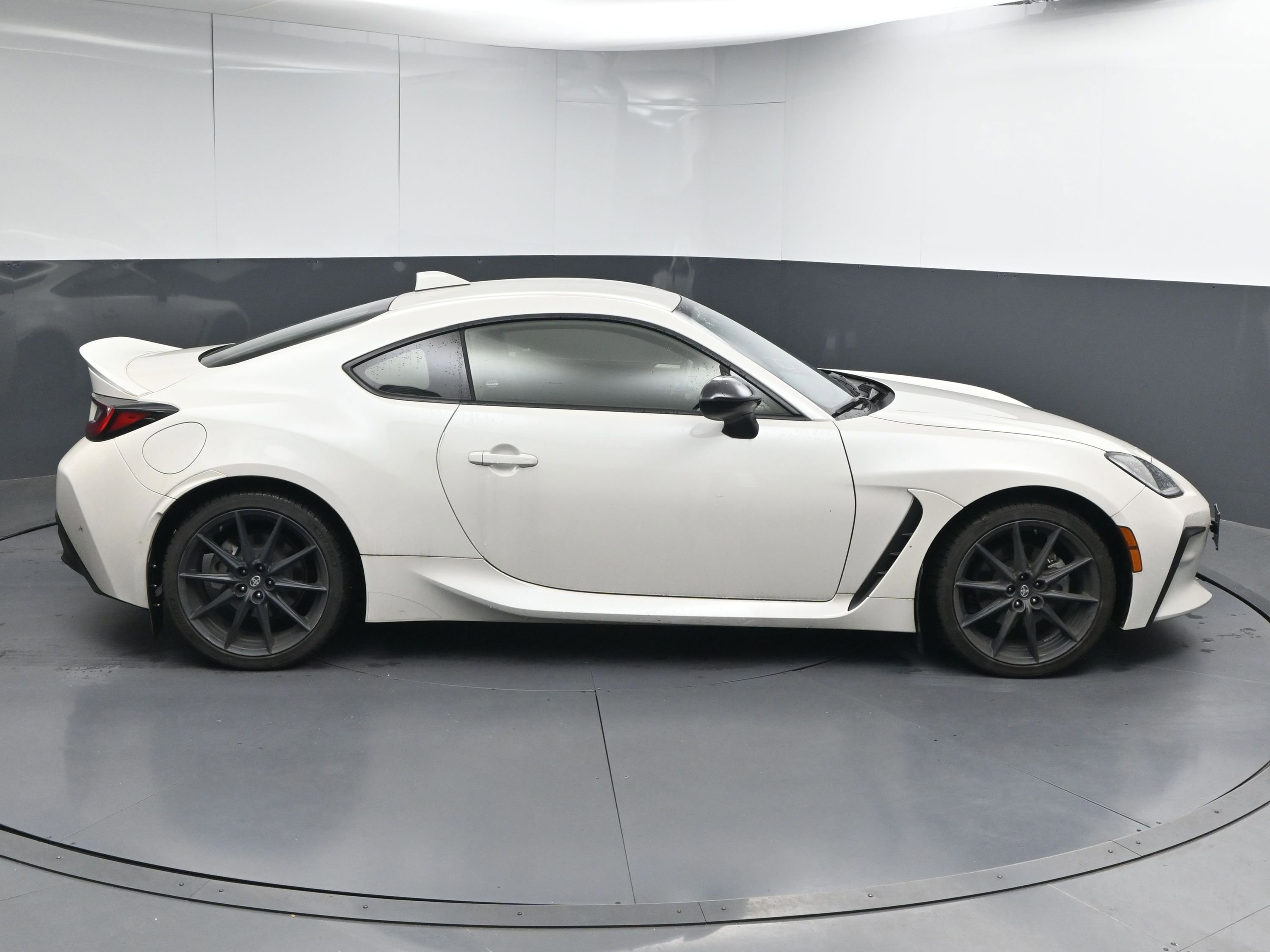 Certified 2024 Toyota GR86 Premium image 9