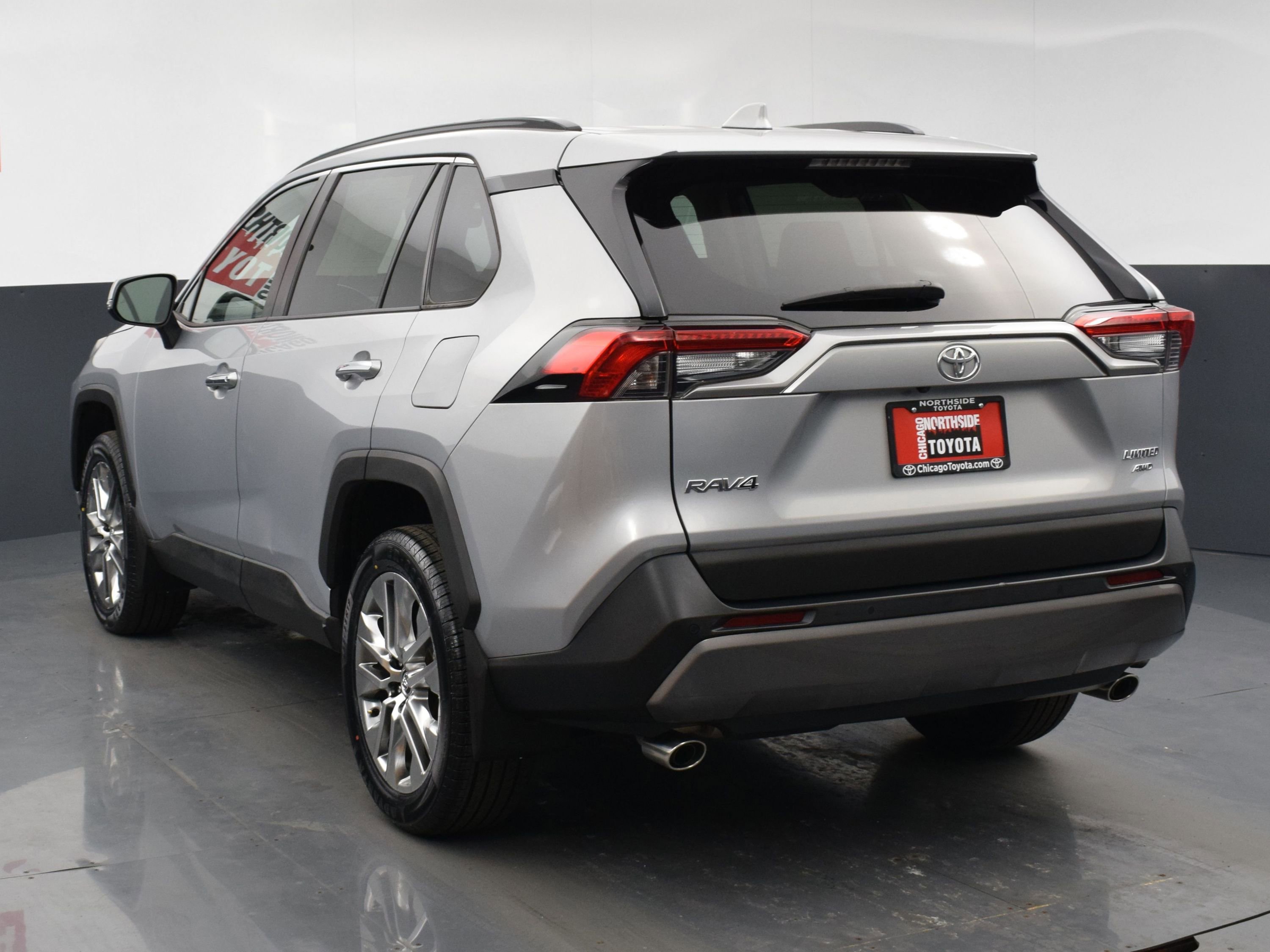 Used 2020 Toyota RAV4 Limited w/ Carpet Mat Package image 3