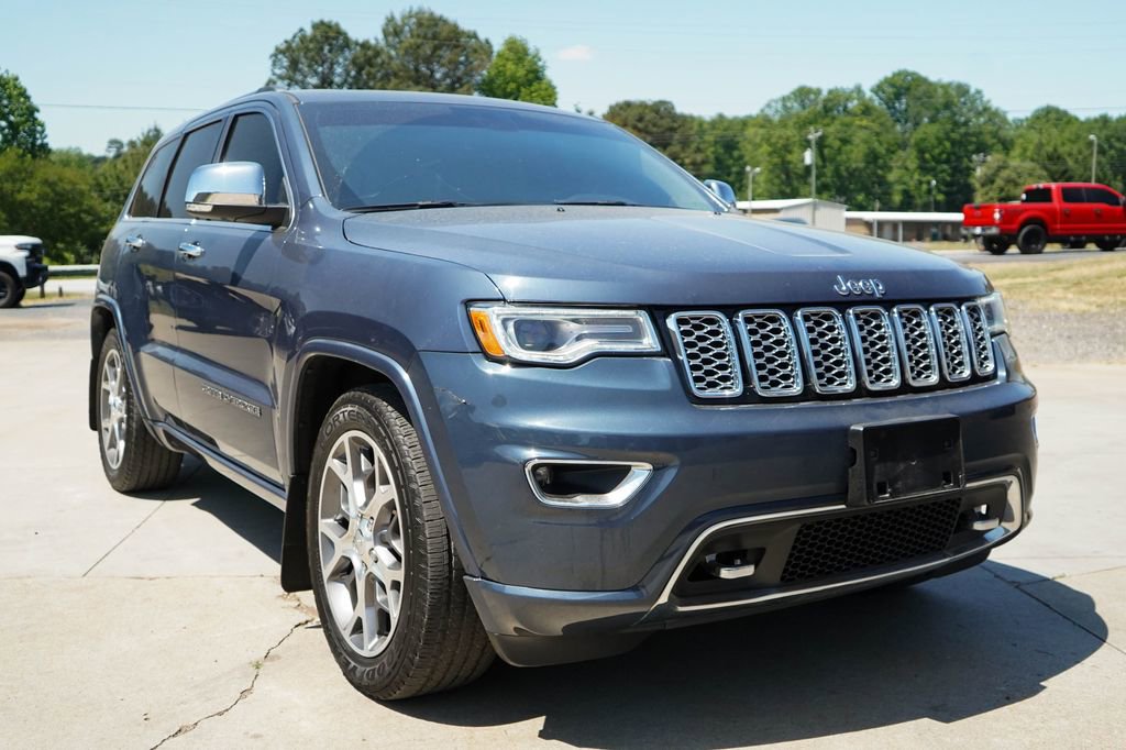 Used 2020 Jeep Grand Cherokee Overland AWD/4WD image 35