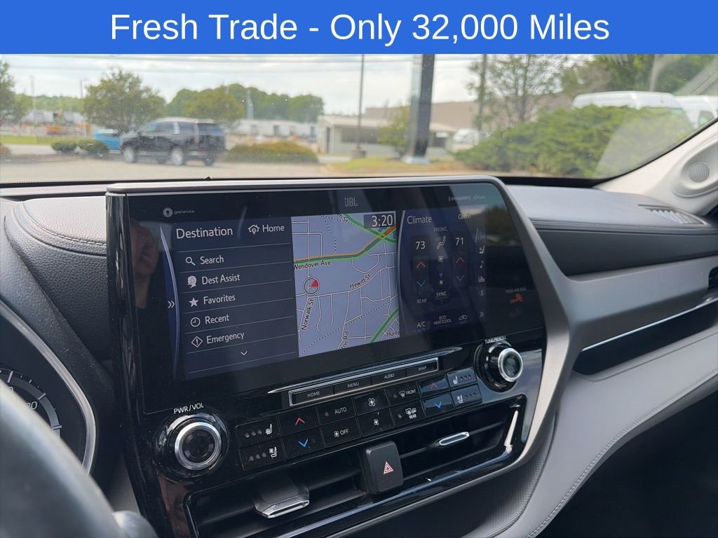 Used 2021 Toyota Highlander Limited image 9