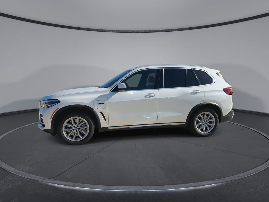 Used 2023 BMW X5 xDrive45e w/ Parking Assistance Package image 5