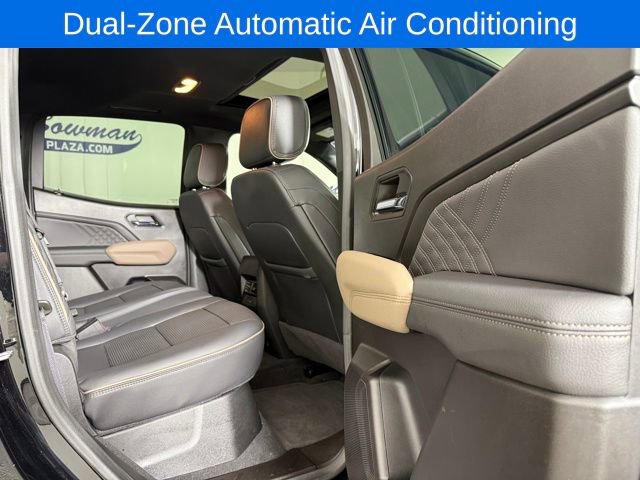 Used 2024 GMC Canyon Denali image 18