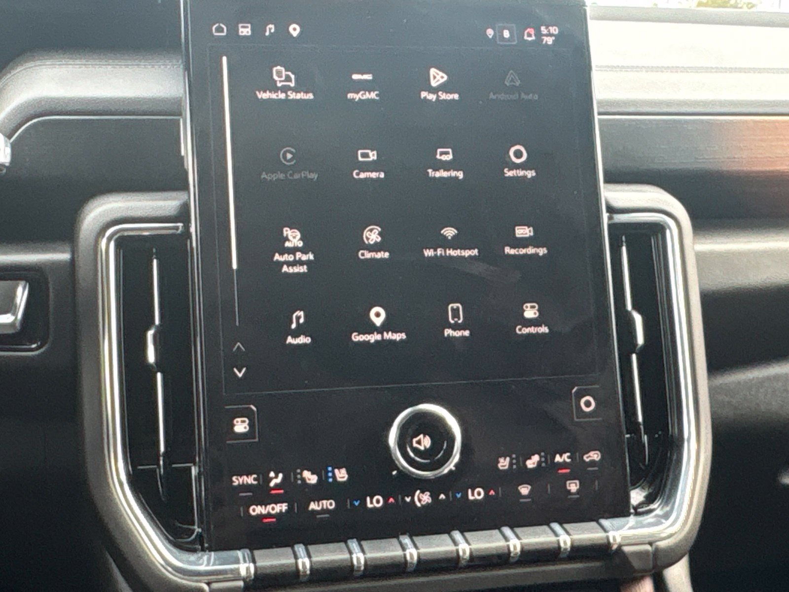 Used 2025 GMC Yukon Denali w/ Sun & Power Step Package AWD/4WD image 30