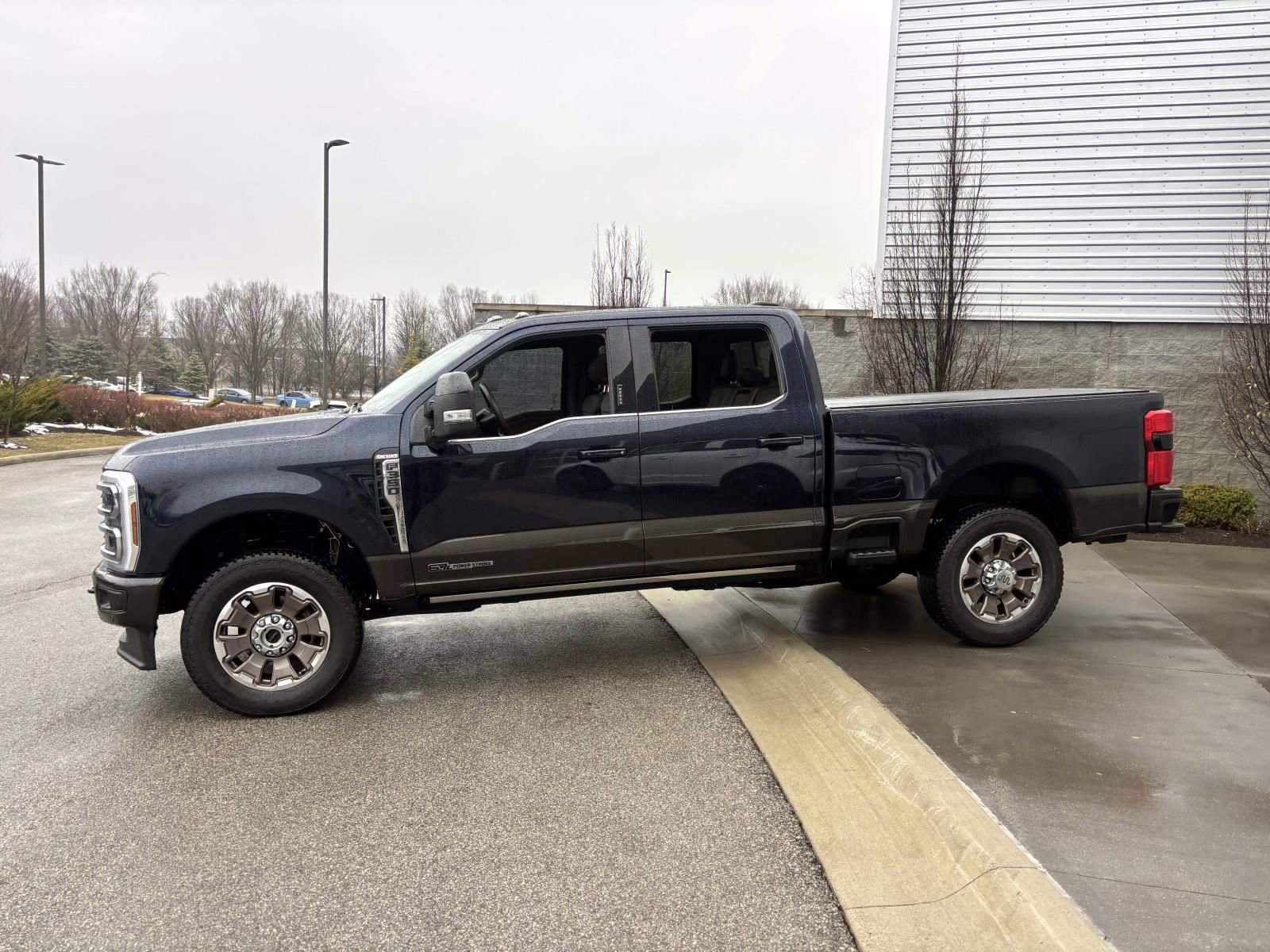 Used 2024 Ford F350 King Ranch w/ FX4 Off-Road Package image 4