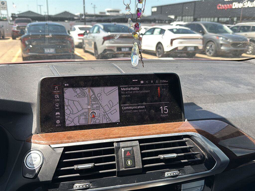 Used 2021 BMW X4 xDrive30i w/ Premium Package AWD/4WD image 4