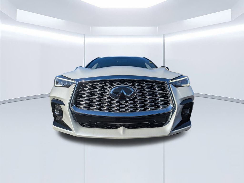 Certified 2025 INFINITI QX55 Essential image 8