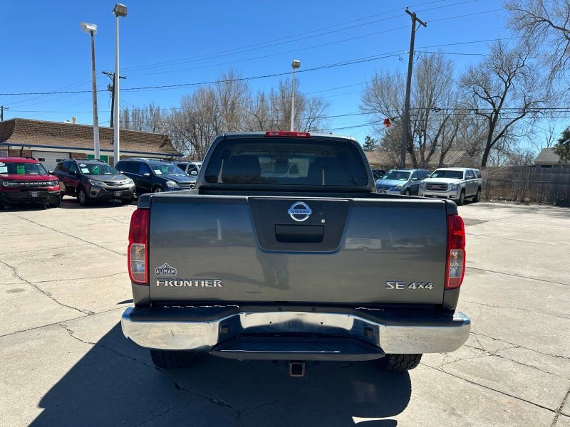 Used 2007 Nissan Frontier SE w/ SE Value Truck Pkg AWD/4WD image 6