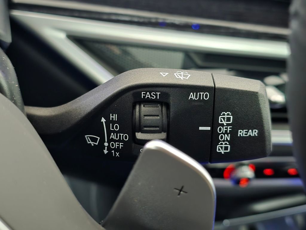 New 2026 BMW X5 xDrive40i w/ M Sport Package AWD/4WD image 33