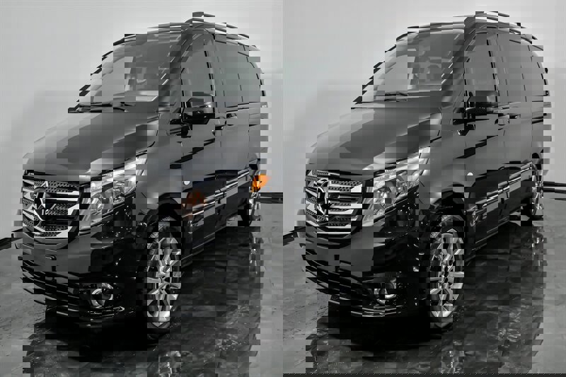 Used 2016 Mercedes-Benz Metris Passenger w/ Active Safety Plus Package image 5