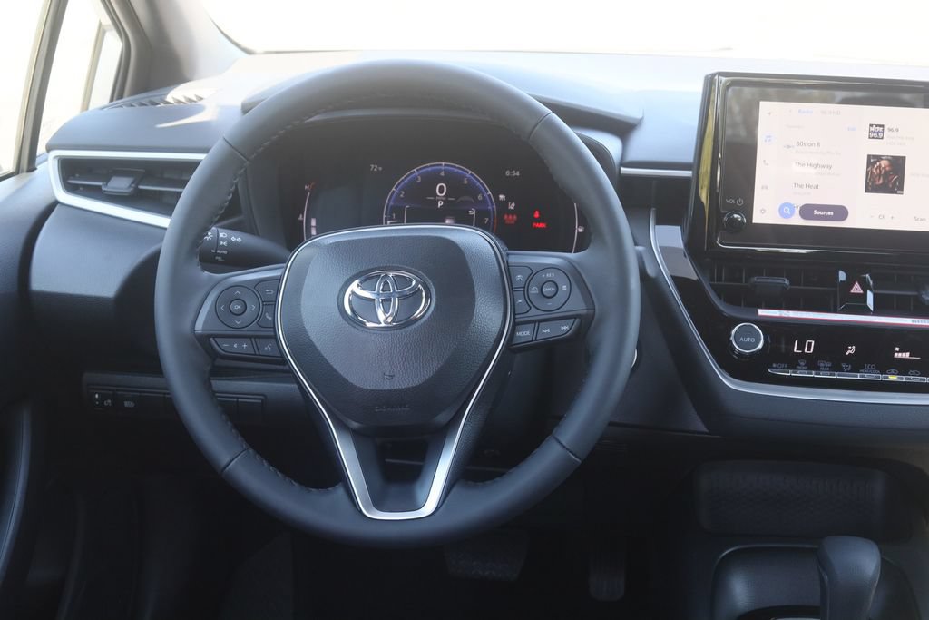 Used 2025 Toyota Corolla LE AWD/4WD image 12