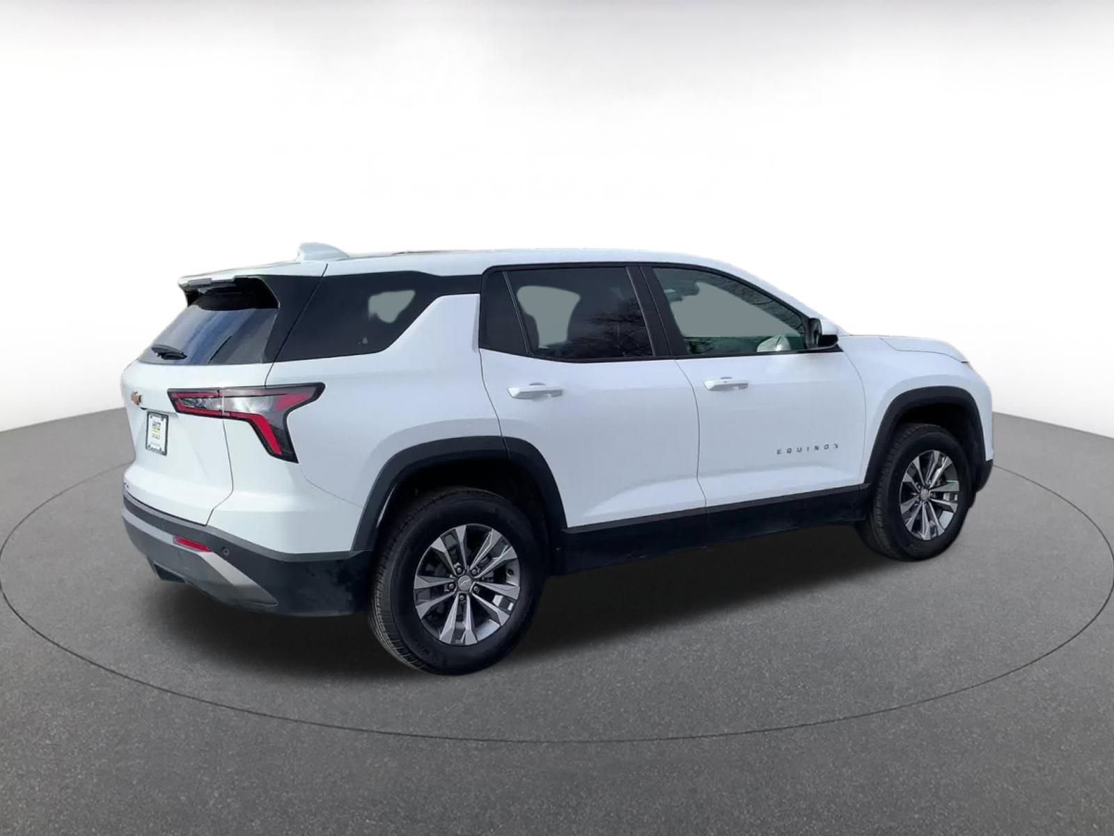 Used 2025 Chevrolet Equinox LT image 15