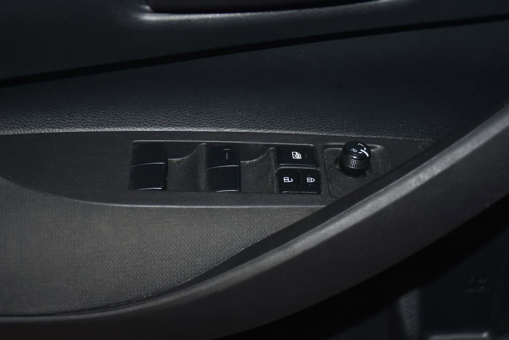 Used 2024 Toyota Corolla LE image 21