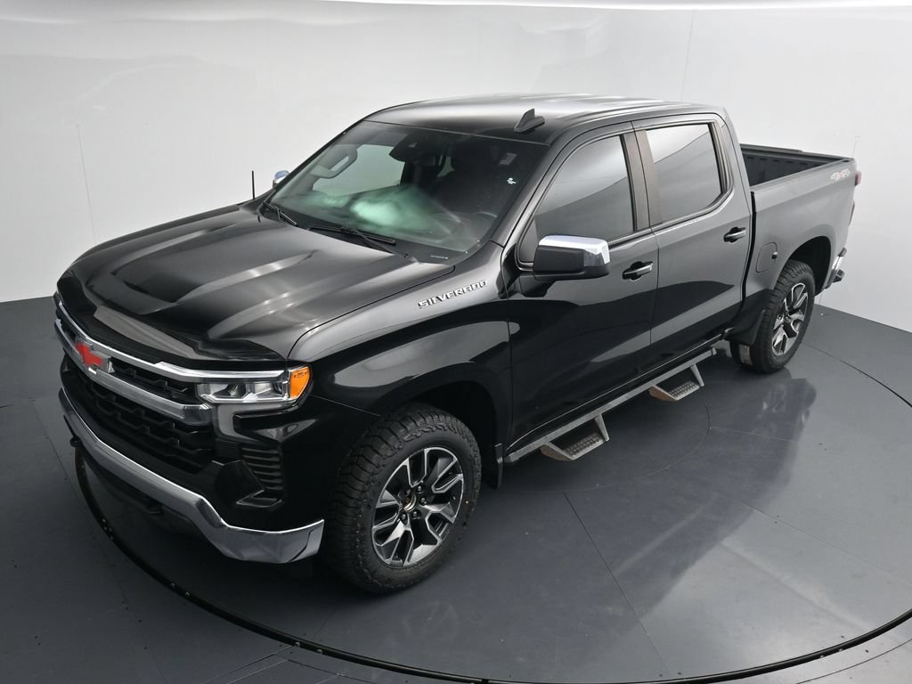 Used 2022 Chevrolet Silverado 1500 LT AWD/4WD image 26