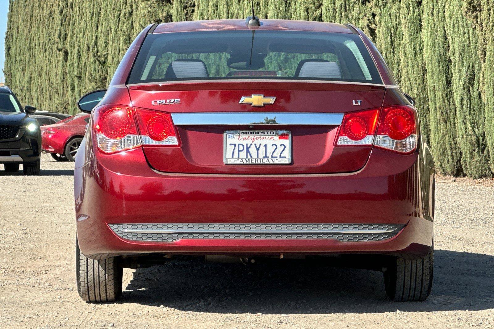 Used 2016 Chevrolet Cruze LT FWD image 4