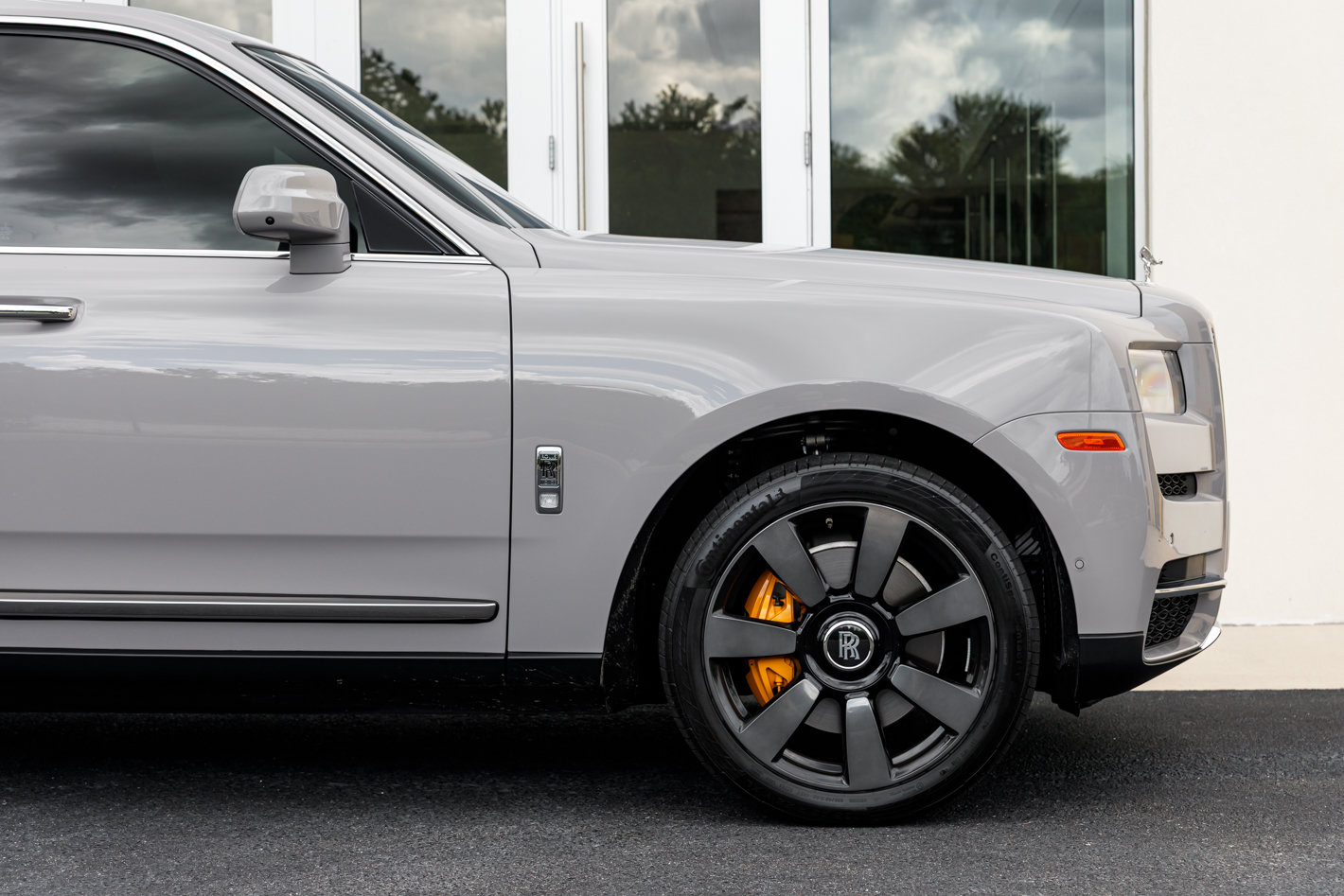 Certified 2024 Rolls-Royce Cullinan w/ Interior Detailing Package AWD/4WD image 23