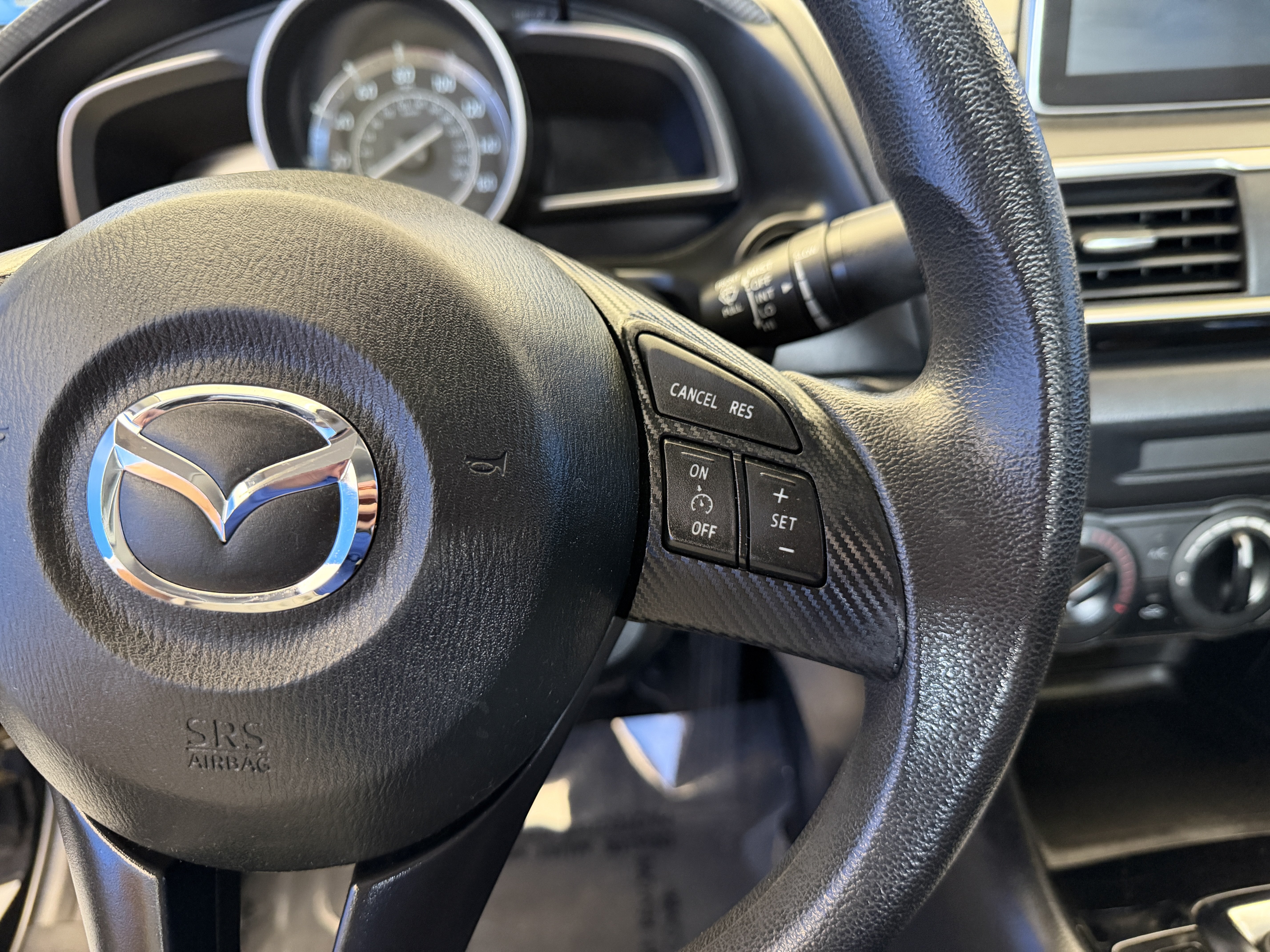 Used 2015 MAZDA MAZDA3 i Sport FWD image 15